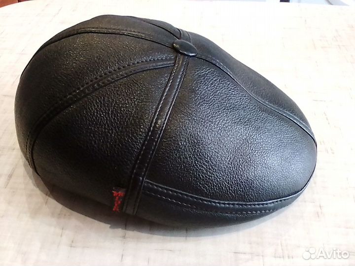 Кожаная кепка