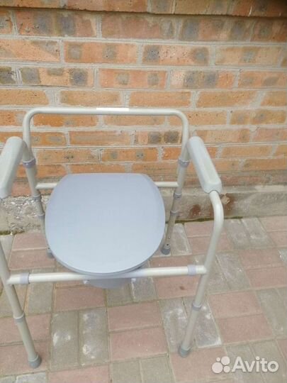 Кресло туалет для инвалидов