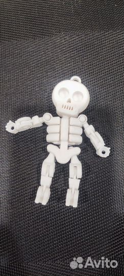 Игрушки подвижные пластик