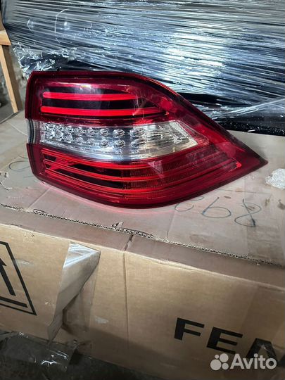 Фонарь задний правый Mercedes-Benz M-Класс (W166)