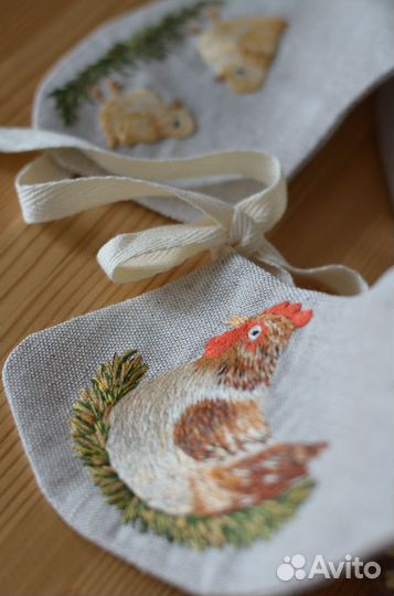 Воротничок с вышивкой