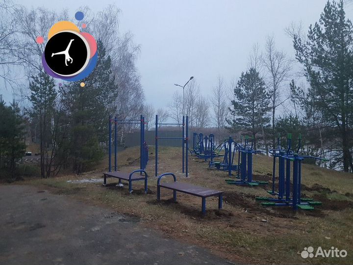 Уличный спортивный комплекс