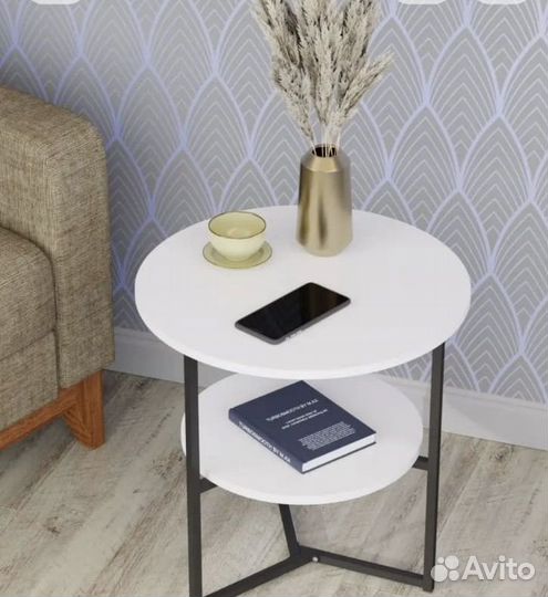 Журнальный столик