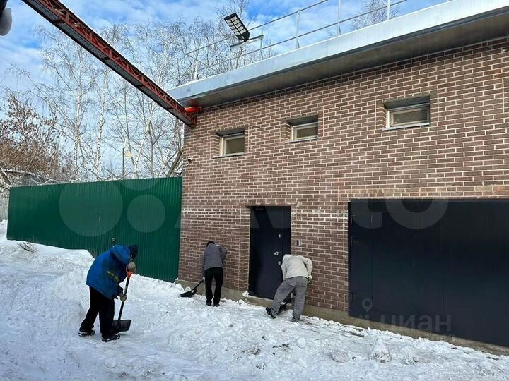 Здание, 900 м²