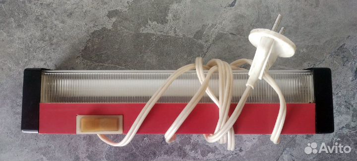 Лампа светильник с возможностью крепления на стену