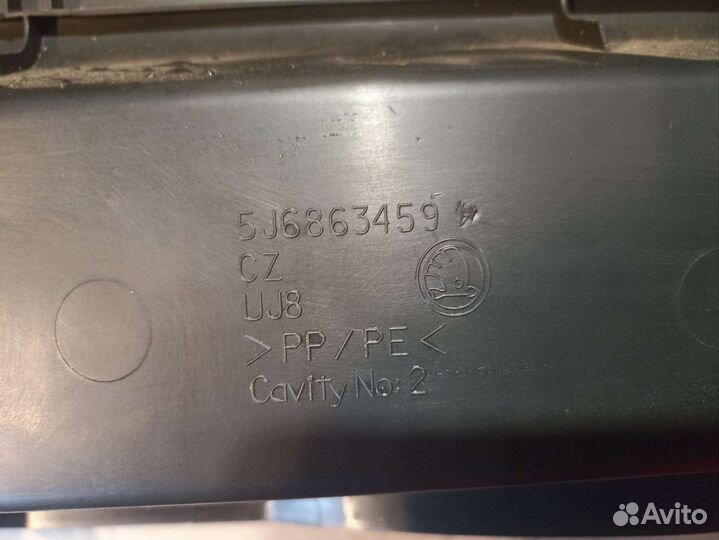 Обшивка багажника skoda fabia 2