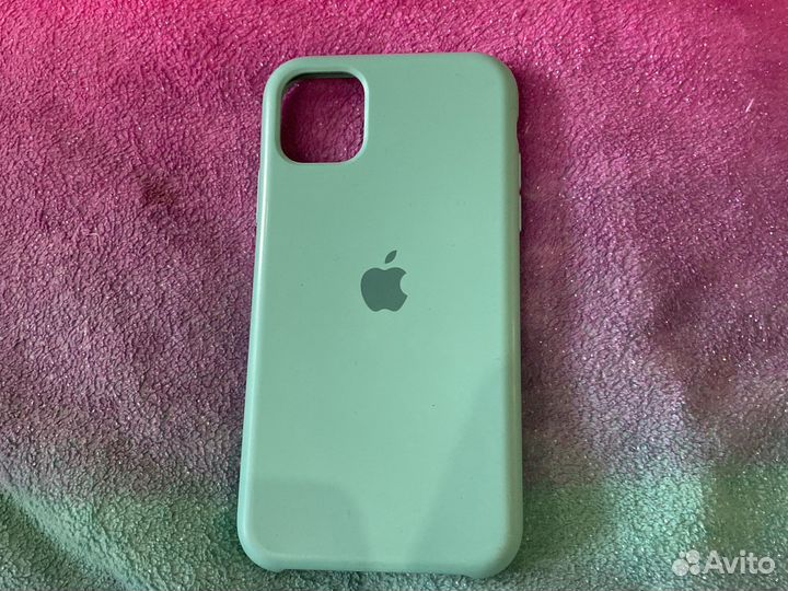 Чехол на iPhone 11