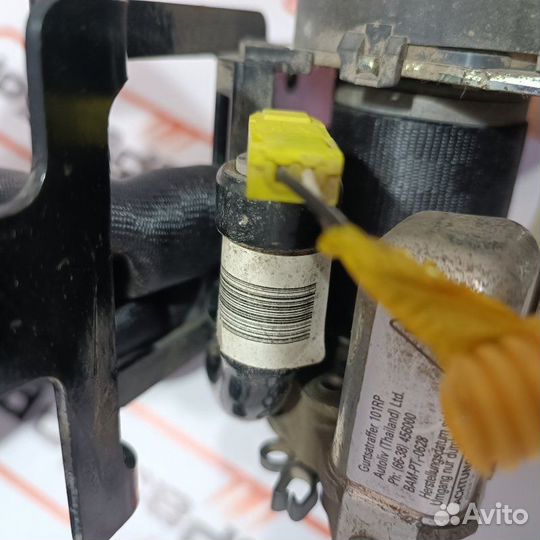 Ремень безопасности передний левый Nissan Almera