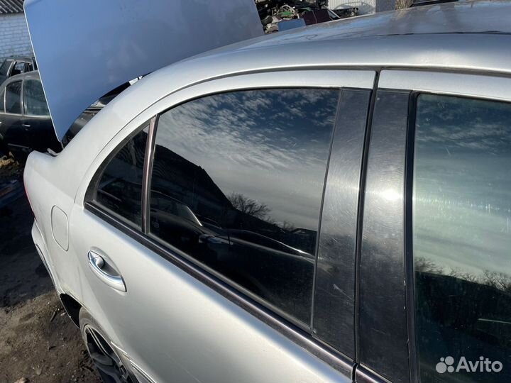 Стекла дверные Mercedes C-class W203