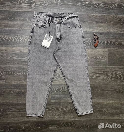 Джинсы бананы