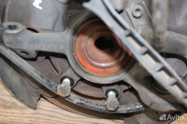 Задняя правая ступица Mercedes S-Class W140