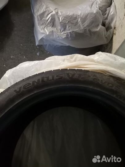 Hankook Ventus V12 Evo2 K120 245/45 R19 и 275/40 R19