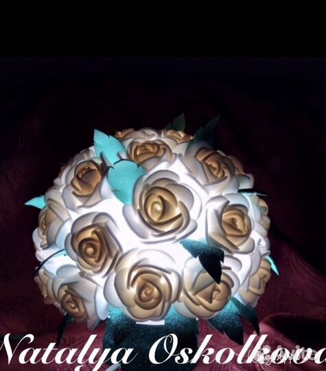 Ростовые цветы и светильники из изолона