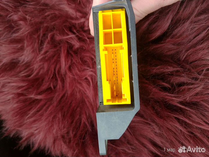 Блок управления AIR BAG Nissan Almera 2014 (820120