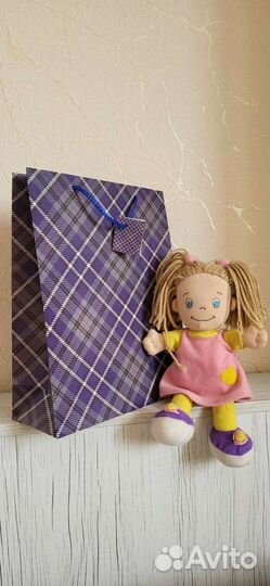 Бумажные подарочные пакеты