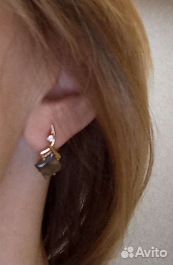 Золотые серьги