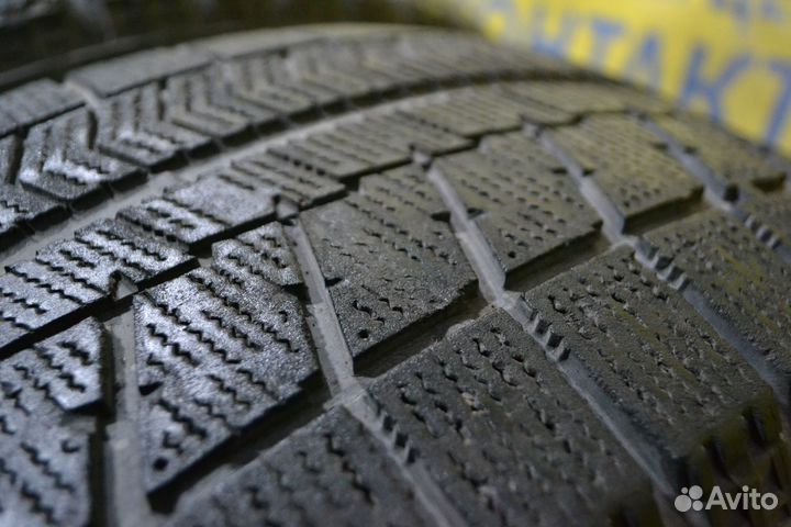 Bridgestone Blizzak VRX 225/60 R16