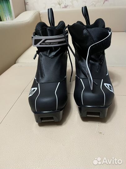 Лыжные ботинки salomon 42