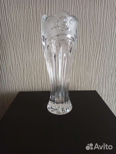 Ваза хрустальная Чехия высота 18см