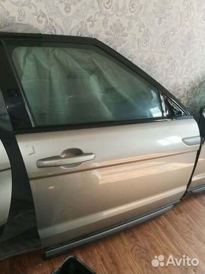Дверь передняя правая Range Rover Evoque