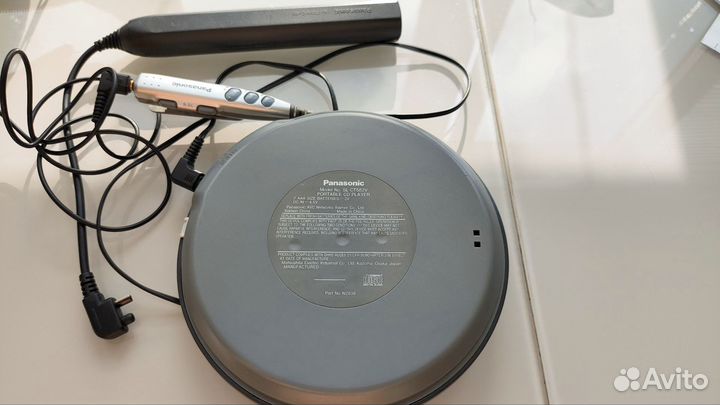 CD/MP3 плеер Panasonic SL-CT582V, наушники, сумка