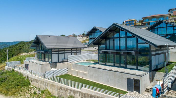 Дом 260 м² на участке 6 сот.