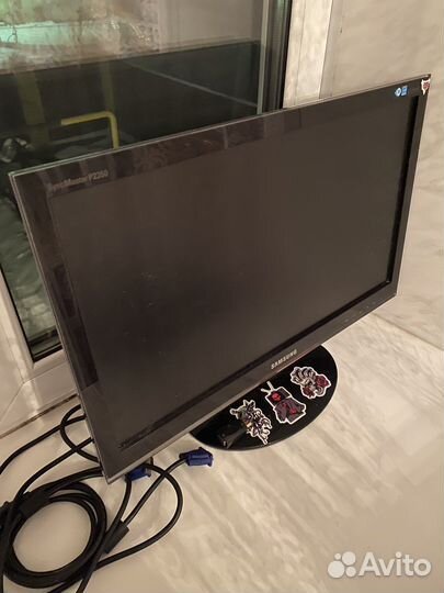 Монитор 24 дюйма Samsung