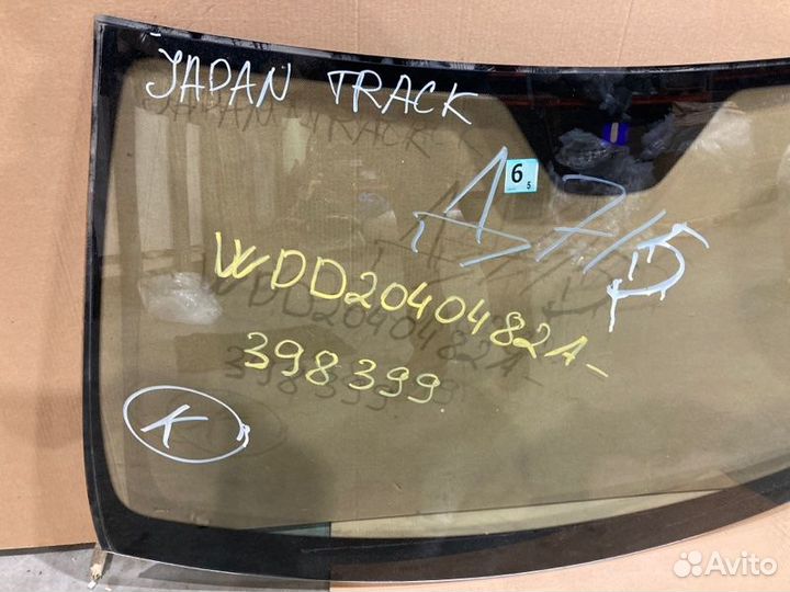 Стекло ветровое переднее Mercedes-Benz C-Class