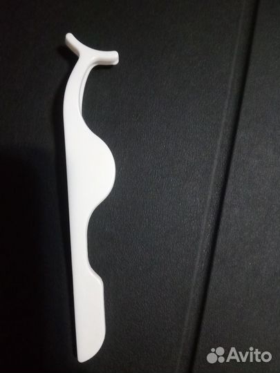 Пинцет для ресниц