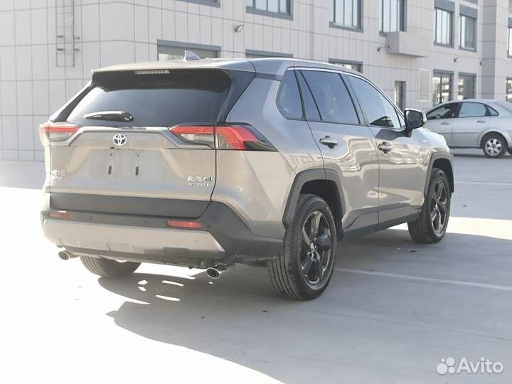 Toyota RAV4 2.5 AT, 2022, 22 000 км