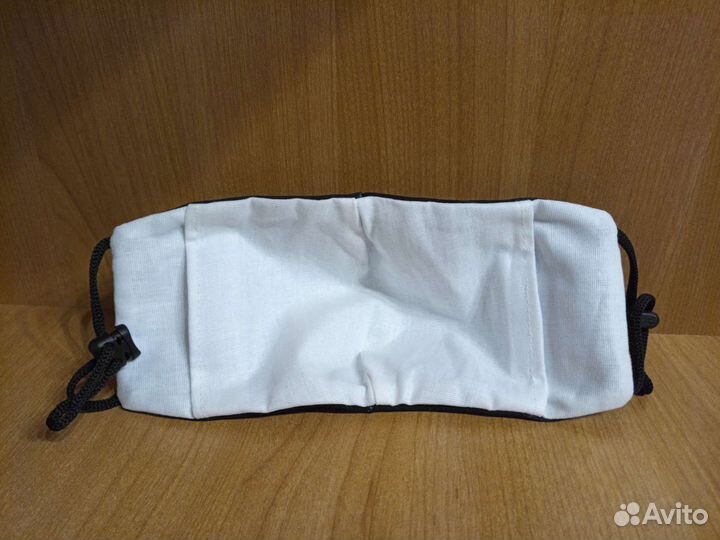 Маска чёрная тканевая