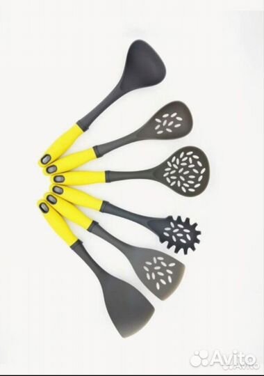 Набор кухонных принадлежностей на подставке. Новый