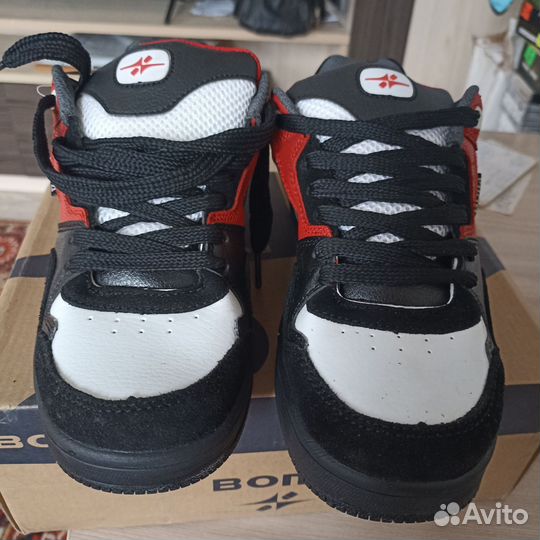 Кроссовки бона39-42 р
