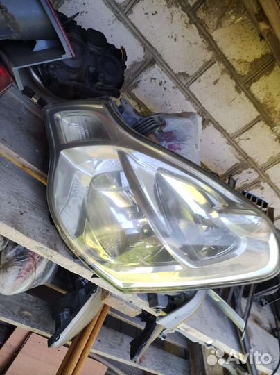 Фара nissan almera