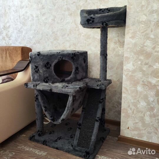 Домик для кошки с когтеточкой бу