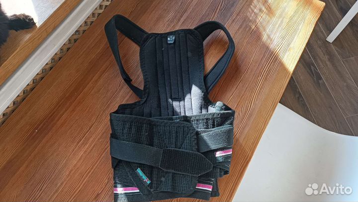 Корректор осанки реклинатор корсет бандаж тривес