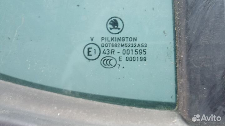 Дверь боковая 5J6833056 Skoda Fabia (2007-2014)