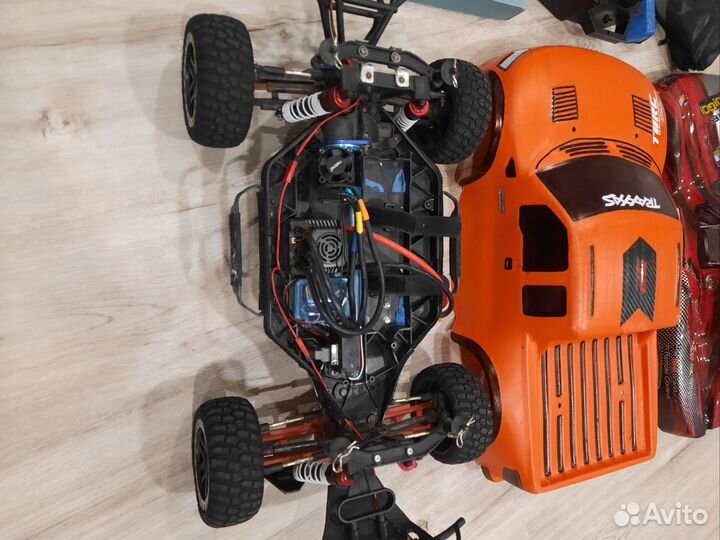 Машина на радиоуправлении Remo hobby 9emu