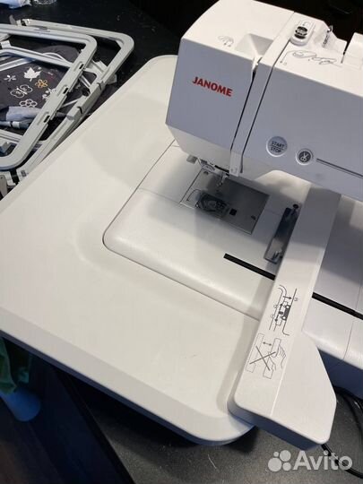 Вышивальная машинка janome 550e