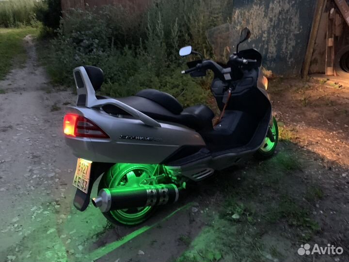 Suzuki Skywave 400