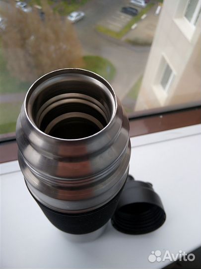 Термос Thermos 700 ml