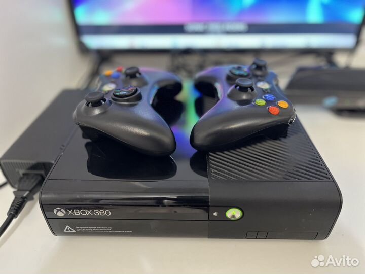 Xbox 360Е freeboot RGH3+58игр+2джоя & kinect