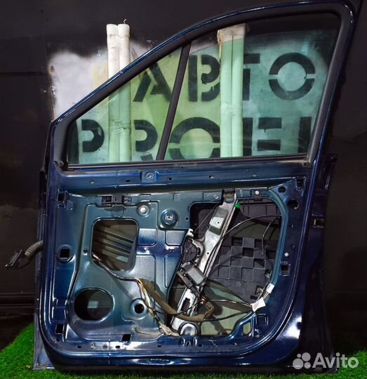 Дверь передняя правая Renault Scenic