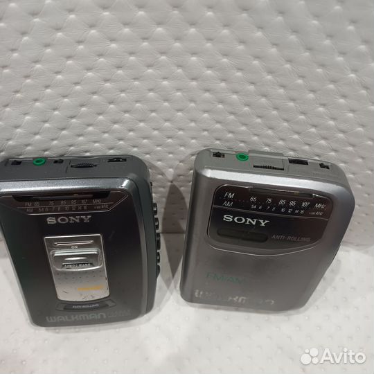 Кассетный плеер sony walkman 2шт