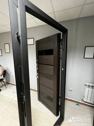 Металлическая входная дверь с бесплатной установко