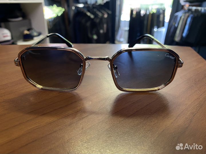 Солнцезащитные очки Cartier