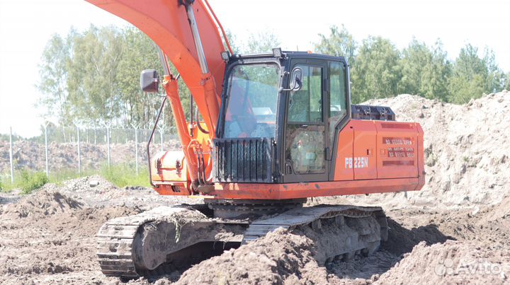 Гусеничный экскаватор Профессионал PB225N, 2024