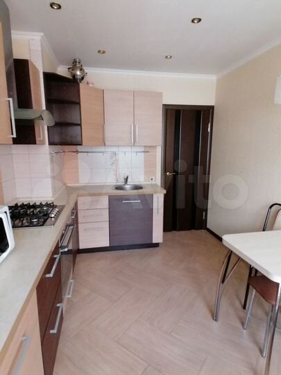 3-к. квартира, 65 м², 8/10 эт.