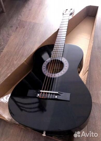 Классическая гитара 3/4