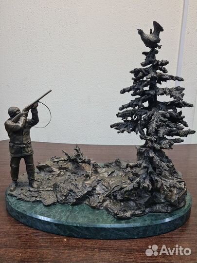 Бронзовая скульптура